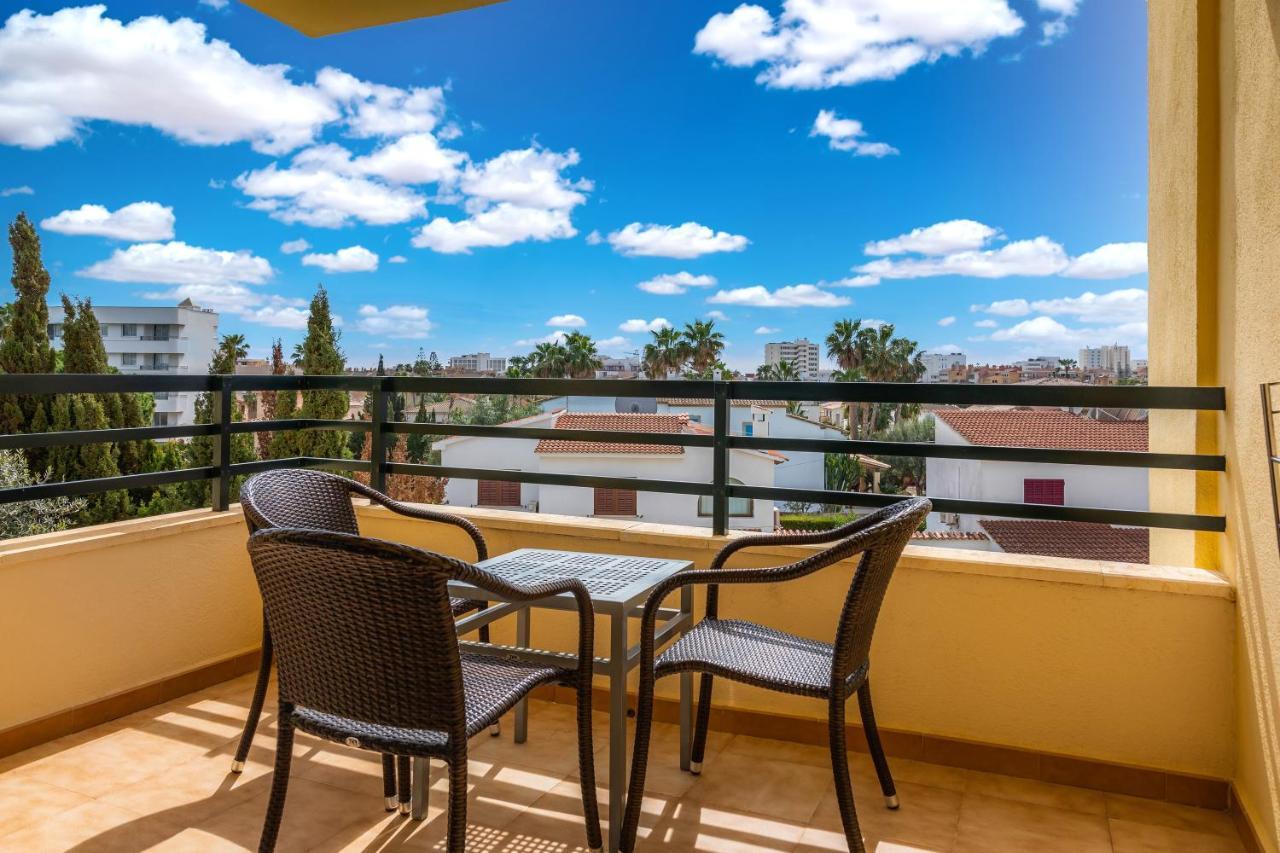 Apto Con Terraza 202 Кала-Мільор Екстер'єр фото